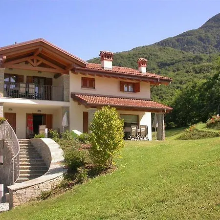Apartment Borgo Chiaro Colico